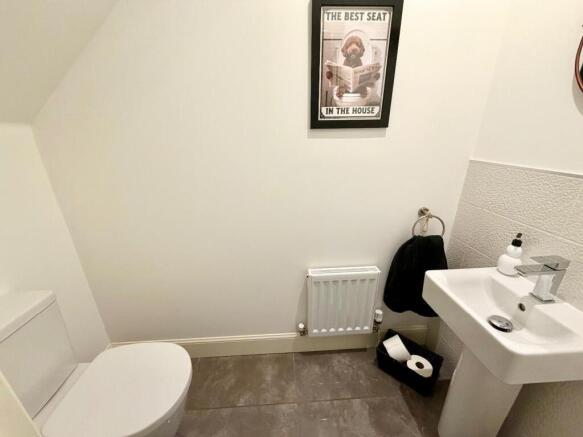 4 bed Detached for sale Image 12
