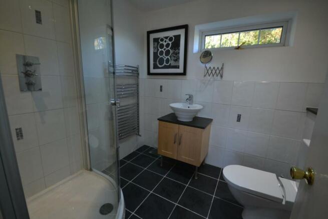 EN SUITE
