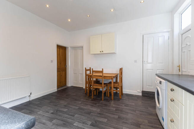 2 bed Terraced for sale Image 5