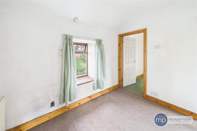 4 bed Detached for sale Image 11