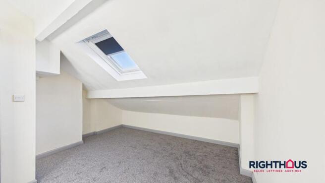 4 bed Terraced to rent Image 10