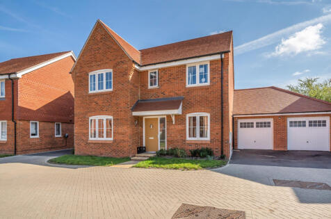 Clover Close, Ash, Surrey, GU12