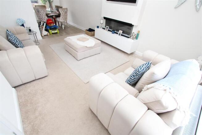 3 bed Detached for sale Image 6