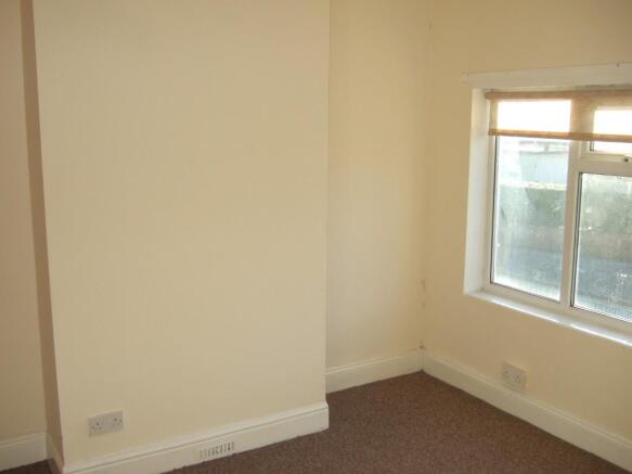 FRONT BEDROOM