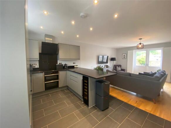 4 bed End of Terrace for sale Image 5