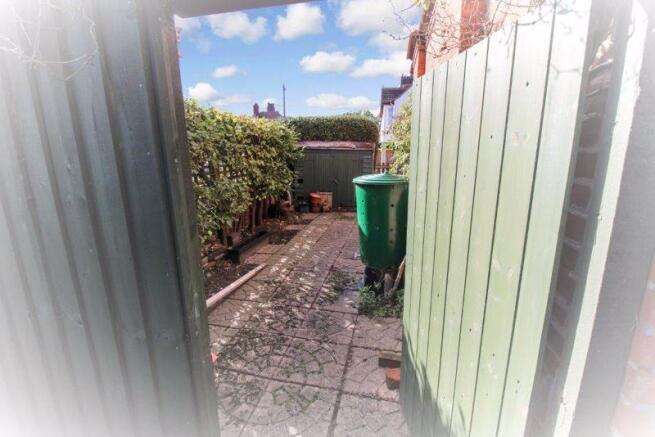 extra side garden