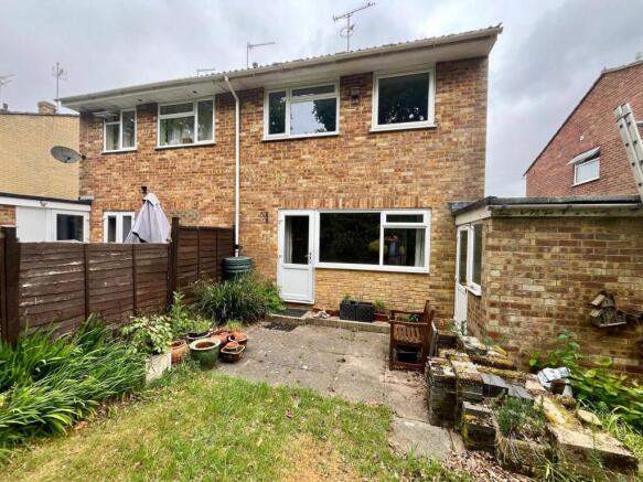 Paddock Way, Liphook, Hampshire, GU30 photo 3