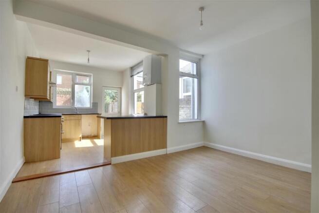 essex road internal.jpg