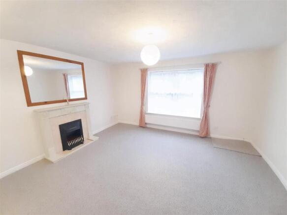 Living / dining room (first-floor)