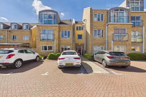 Shepherd Drive, Eynesbury, St. Neots, Cambridgeshire, PE19
