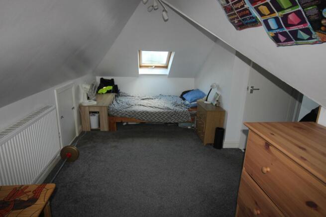 Bed 1,1,1