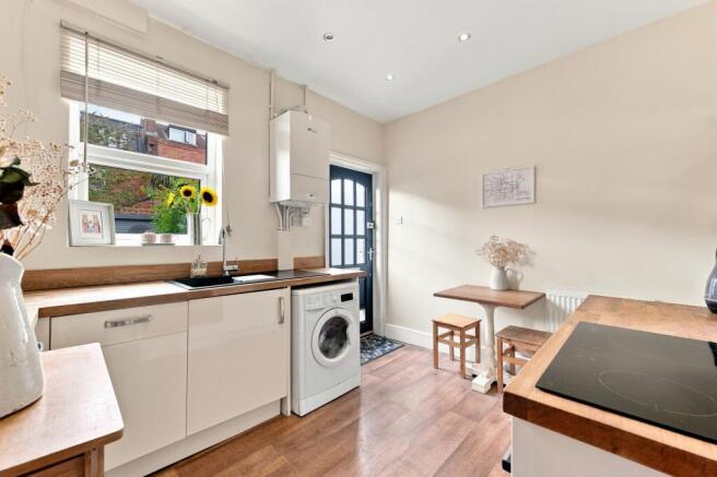 2 bed Terraced for sale Image 9