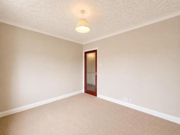 3 bed Detached Bungalow for sale Image 11