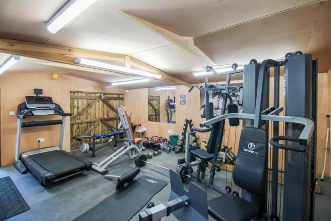 2 bed Semi-Detached for sale Image 10