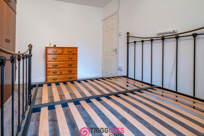 3 bed Semi-Detached for sale Image 12