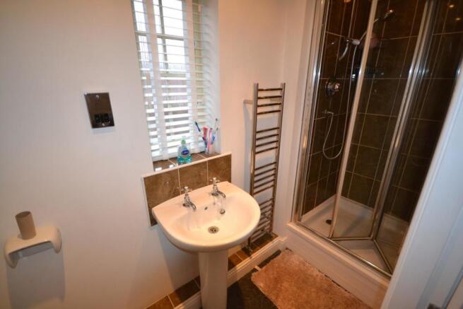EN SUITE