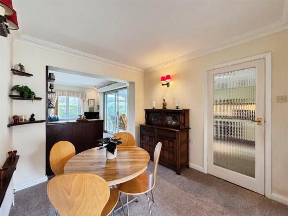 3 bed Detached Bungalow for sale Image 5