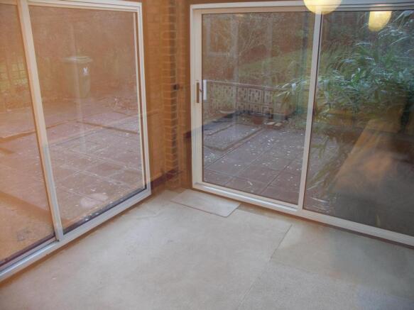 Summer room with garden aspect