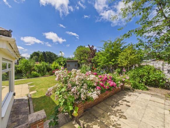2 bed Detached Bungalow for sale Image 10