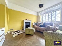 83, Wavertree Court, Streatham Hill, London SW2 4TW