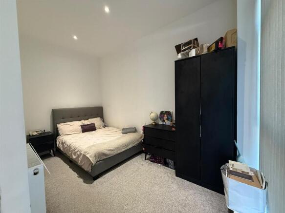 Bedroom 1.jpeg