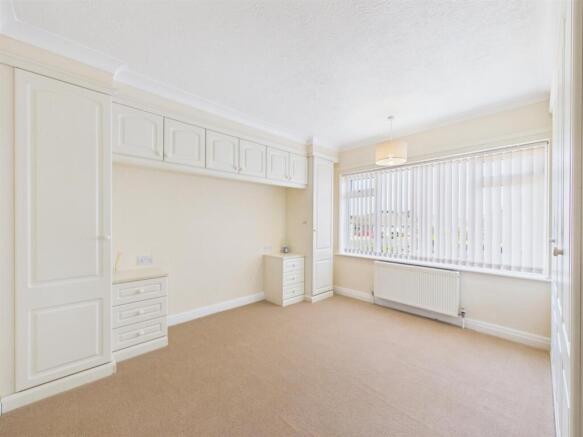 2 bed Detached Bungalow for sale Image 7