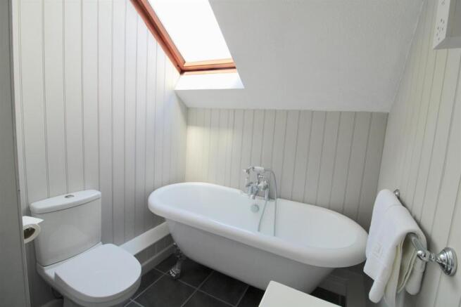 Bathroom.jpg