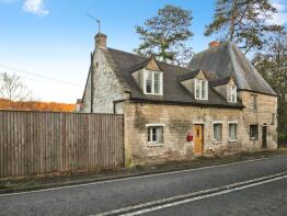 1, Grove Cottages, Painswick Road, Stroud GL6 6LE