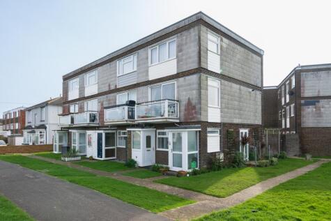 Woburn Court, Lee-on-the-Solent, PO13 9BL