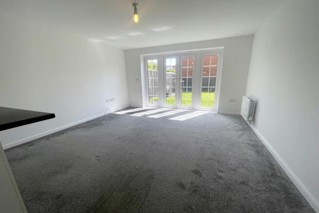 Lounge/sitting area