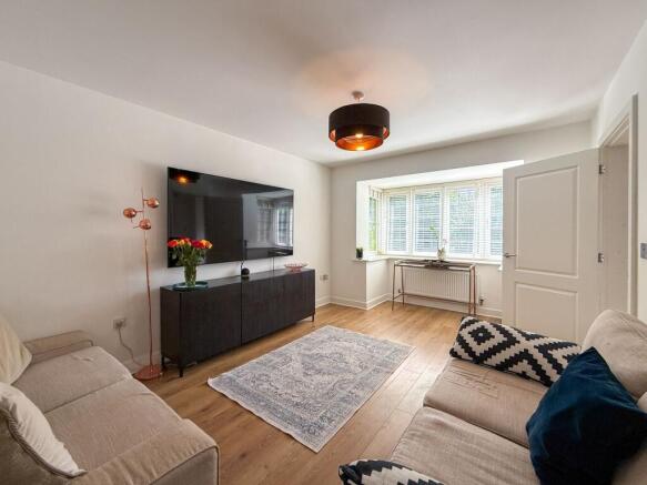 4 bed Detached for sale Image 4