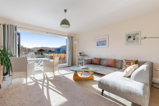 15 Sitting Area To Balcony