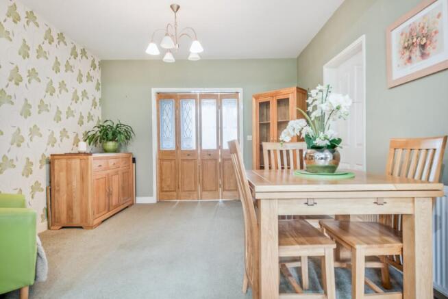 3 bed Semi-Detached for sale Image 6