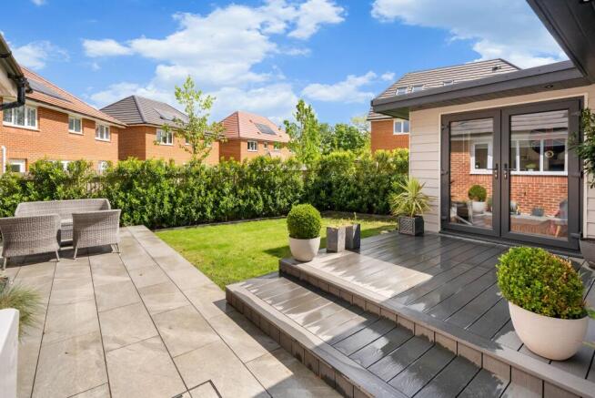 4 bed Detached for sale Image 5