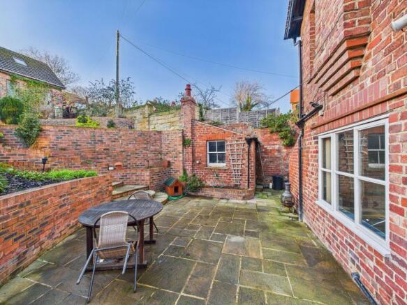 6 bed Semi-Detached for sale Image 12