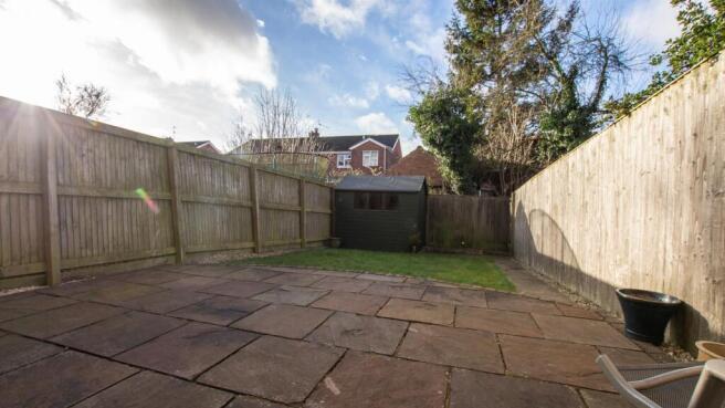 4 bed Terraced to rent Image 5