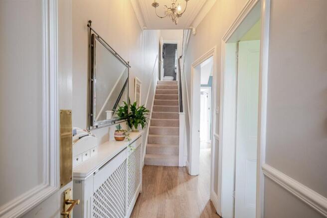 5 bed Terraced for sale Image 10