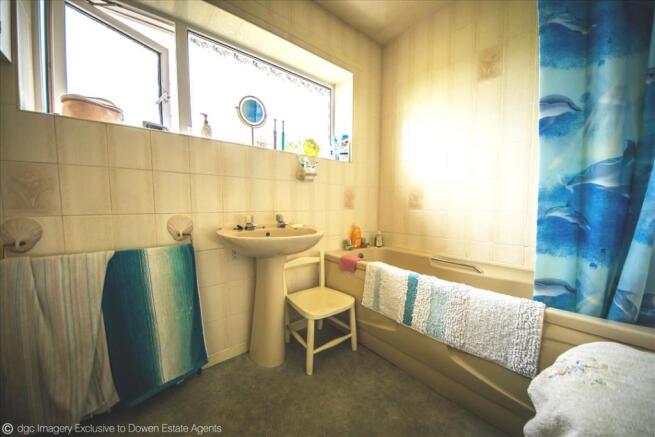 BATHROOM WC