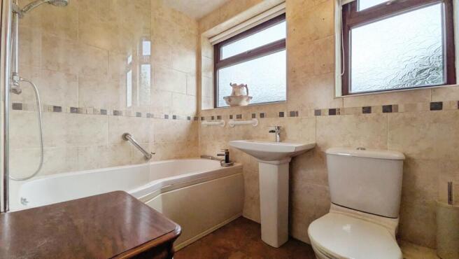 3 bed Terraced for sale Image 12