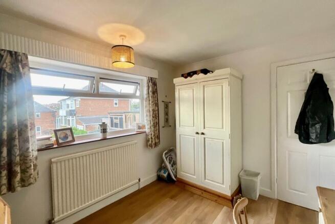 2 bed Semi-Detached for sale Image 12