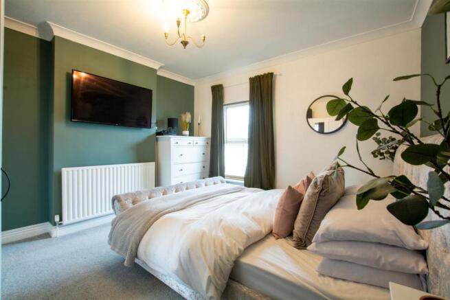 Bed 1 (4).jpg