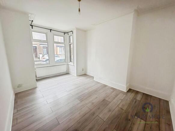 pbox-IMG.jpg