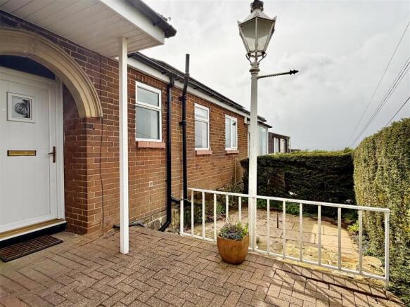 FRONT EXTERNAL AND GARAGE