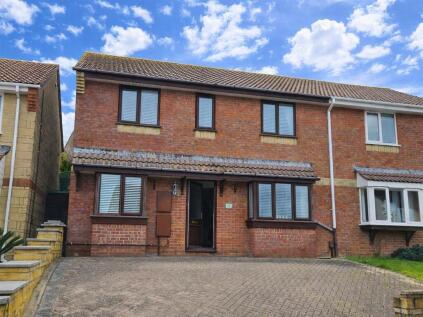 Compass Drive, Newnham Downs, Plympton, Plymouth