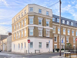 1, 48 Birchett House, Birchett Road, Aldershot GU11 1LG