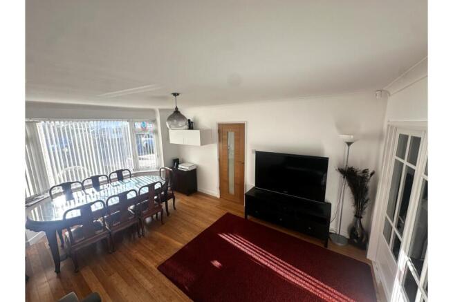Living / Dining Room