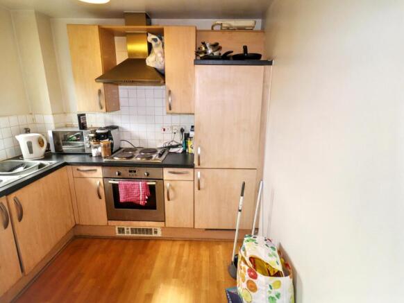 2 bed Flat for sale Image 9