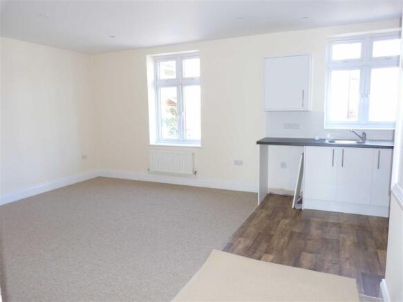 Lounge / Kitchen
