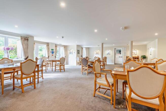 2 bed Retirement Property for sale Image 4