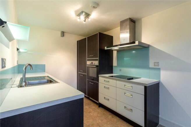 2 bed Apartment for sale Image 5
